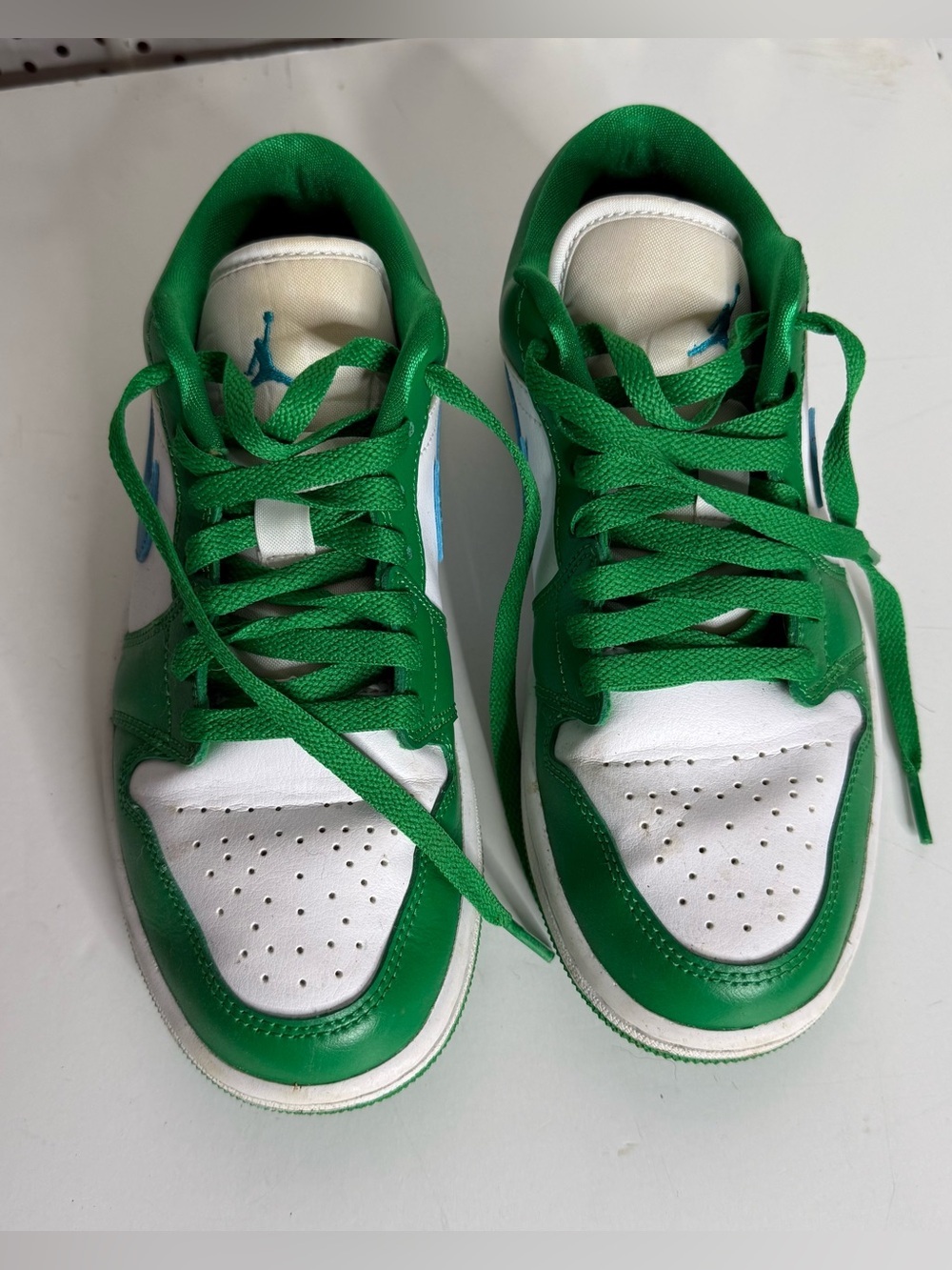 Women Green Nike Low-Top Sneakers